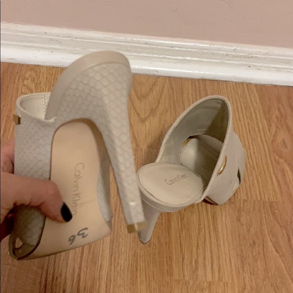 Slide heels - Picture 7 of 7